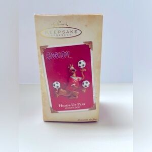 Hallmark Ornament Heads-Up Play Scooby-Doo 2004 new in box